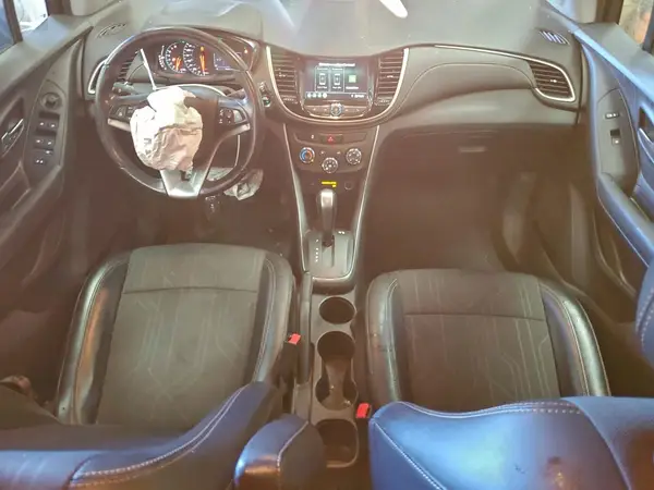 3GNCJLSB4KL243639 2019 CHEVROLET TRAX - Image 8
