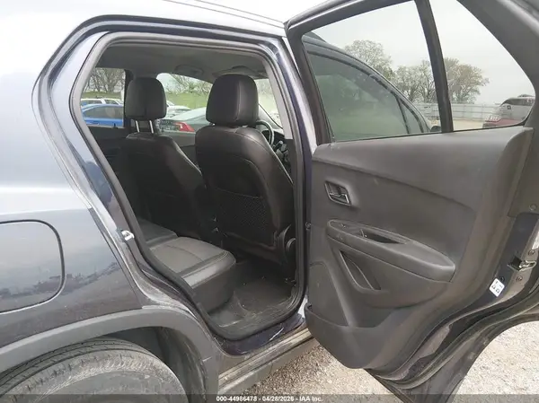 3GNCJLSB4KL250705 2019 CHEVROLET TRAX - Image 8