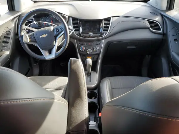 3GNCJLSB4KL263986 2019 CHEVROLET TRAX - Image 8