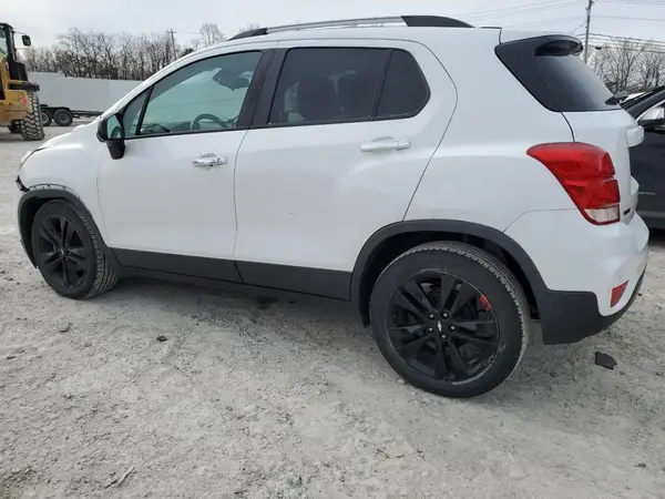 3GNCJLSB4KL265494 2019 CHEVROLET TRAX - Image 2