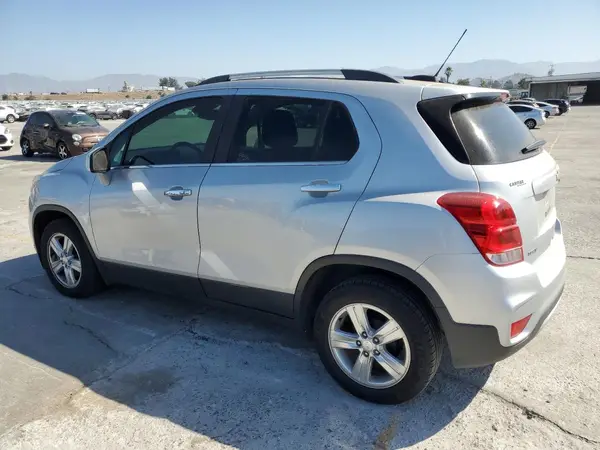 3GNCJLSB4KL280271 2019 CHEVROLET TRAX - Image 2