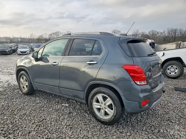 3GNCJLSB4KL285017 2019 CHEVROLET TRAX - Image 2
