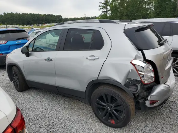 3GNCJLSB4KL290573 2019 CHEVROLET TRAX - Image 2
