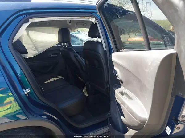 3GNCJLSB4KL290668 2019 CHEVROLET TRAX - Image 8