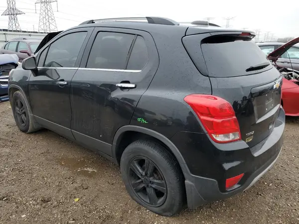 3GNCJLSB4KL302124 2019 CHEVROLET TRAX - Image 2