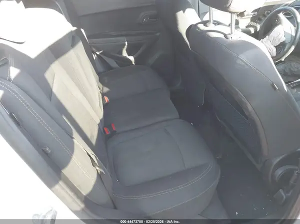3GNCJLSB4KL313592 2019 CHEVROLET TRAX - Image 8