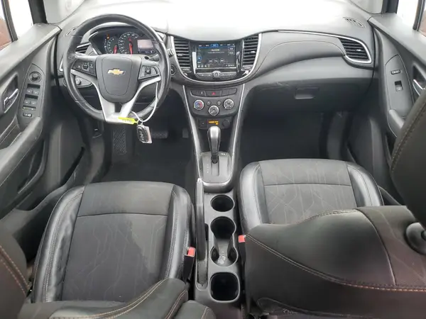 3GNCJLSB4KL323586 2019 CHEVROLET TRAX - Image 8