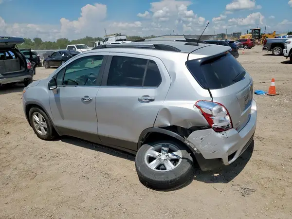3GNCJLSB4KL336290 2019 CHEVROLET TRAX - Image 2