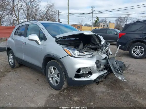 3GNCJLSB4KL347757 2019 CHEVROLET TRAX - Image 1