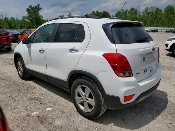 3GNCJLSB4KL348035 2019 CHEVROLET TRAX - Image 2