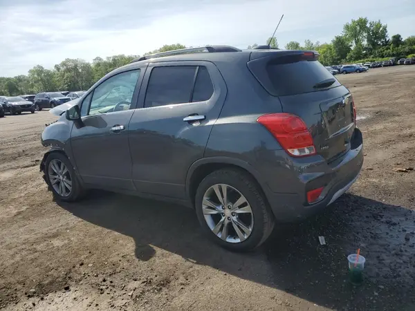 3GNCJLSB4KL387577 2019 CHEVROLET TRAX - Image 2