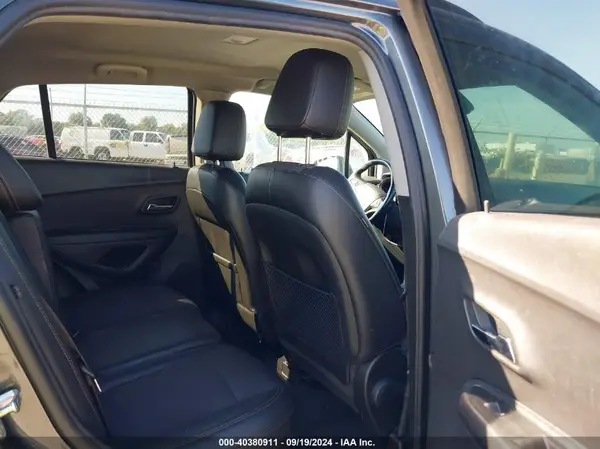3GNCJLSB4KL391967 2019 CHEVROLET TRAX - Image 8