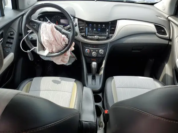 3GNCJLSB4KL404703 2019 CHEVROLET TRAX - Image 8