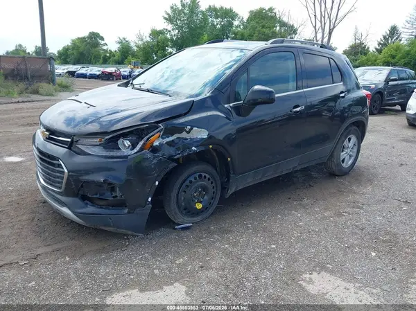 3GNCJLSB4LL114057 2020 CHEVROLET TRAX - Image 2