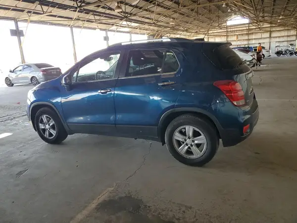 3GNCJLSB4LL183542 2020 CHEVROLET TRAX - Image 2
