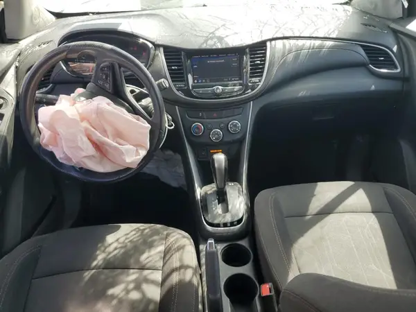 3GNCJLSB4LL185713 2020 CHEVROLET TRAX - Image 8