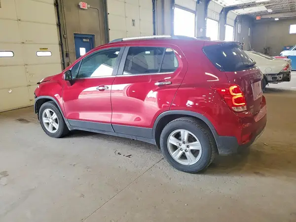 3GNCJLSB4LL189678 2020 CHEVROLET TRAX - Image 2