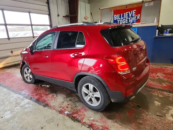 3GNCJLSB4LL192645 2020 CHEVROLET TRAX - Image 2