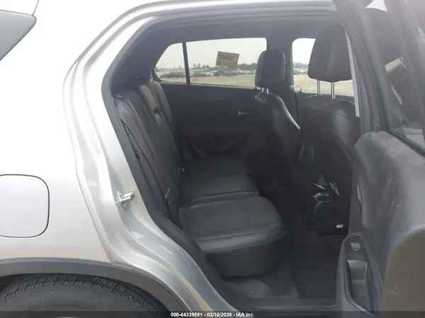 3GNCJLSB4LL195867 2020 CHEVROLET TRAX - Image 8