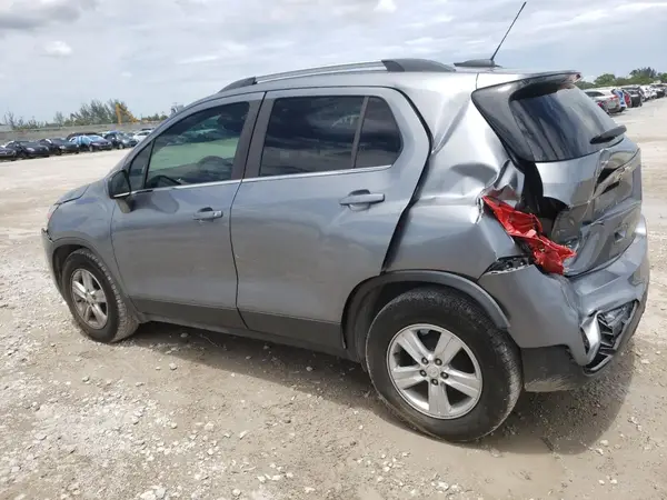 3GNCJLSB4LL206060 2020 CHEVROLET TRAX - Image 2