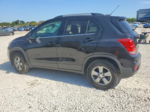 3GNCJLSB4LL212411 2020 CHEVROLET TRAX - Image 2