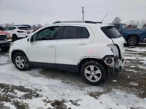 3GNCJLSB4LL225093 2020 CHEVROLET TRAX - Image 2