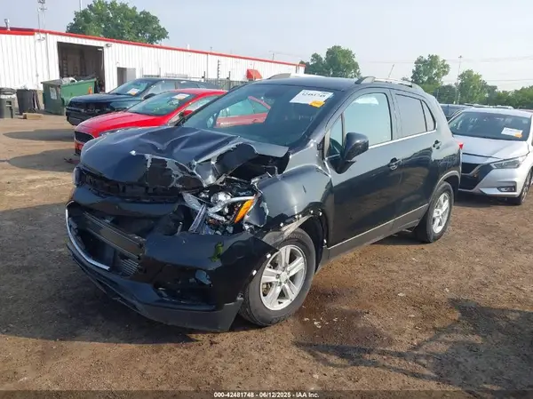 3GNCJLSB4LL232237 2020 CHEVROLET TRAX - Image 2