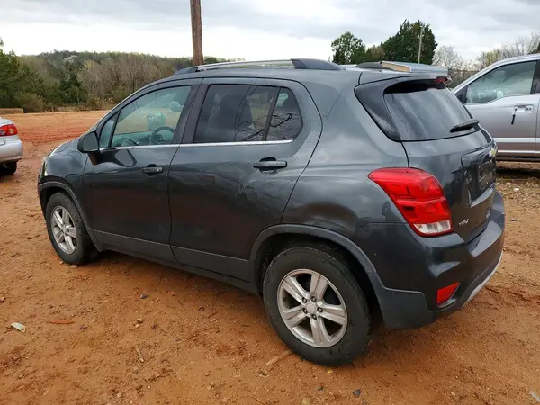 3GNCJLSB4LL238796 2020 CHEVROLET TRAX - Image 2