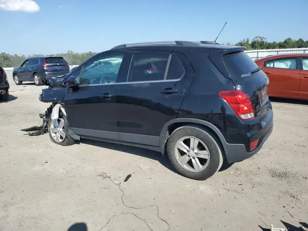 3GNCJLSB4LL282832 2020 CHEVROLET TRAX - Image 2
