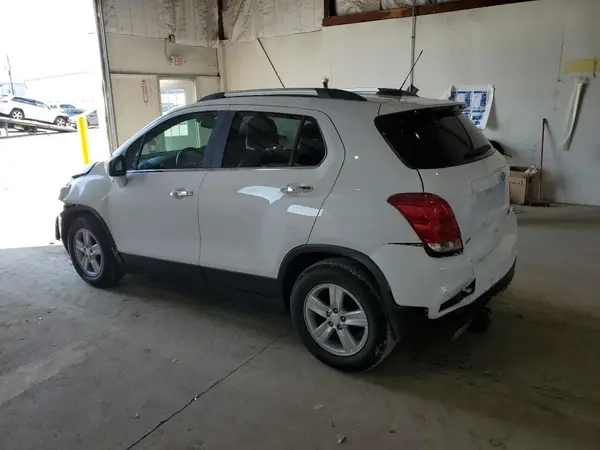 3GNCJLSB4LL287013 2020 CHEVROLET TRAX - Image 2