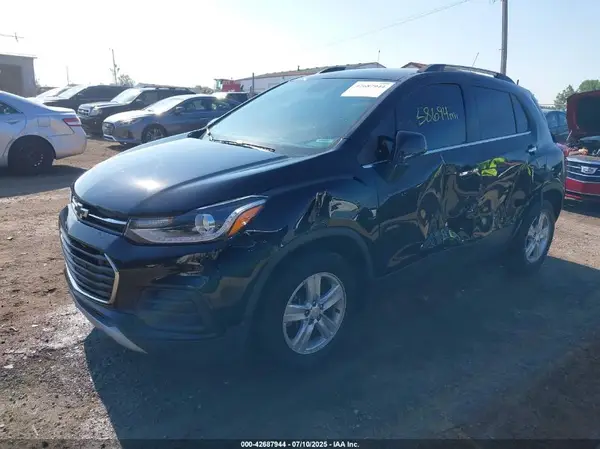 3GNCJLSB4LL293409 2020 CHEVROLET TRAX - Image 2