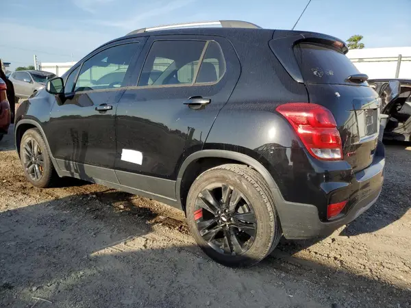 3GNCJLSB4LL301220 2020 CHEVROLET TRAX - Image 2