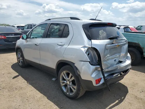 3GNCJLSB4LL302206 2020 CHEVROLET TRAX - Image 2