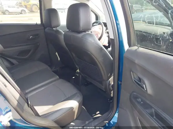 3GNCJLSB4LL303209 2020 CHEVROLET TRAX - Image 8