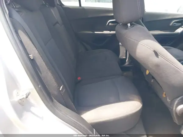3GNCJLSB4LL310743 2020 CHEVROLET TRAX - Image 8