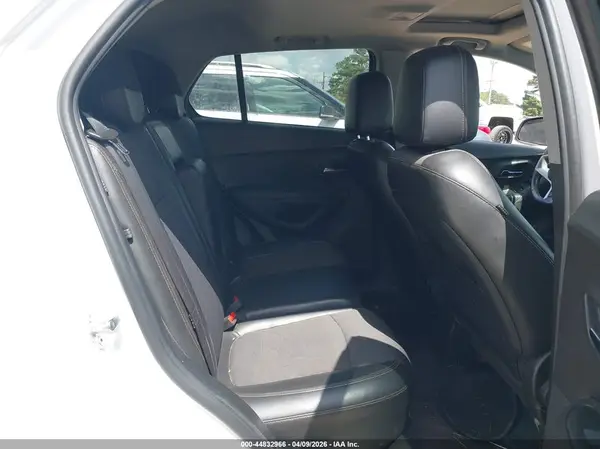 3GNCJLSB4LL316543 2020 CHEVROLET TRAX - Image 8