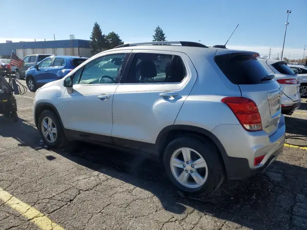 3GNCJLSB4LL322178 2020 CHEVROLET TRAX - Image 2