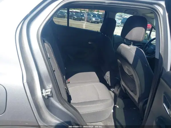 3GNCJLSB4LL329647 2020 CHEVROLET TRAX - Image 8