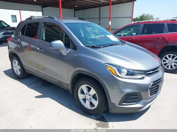 3GNCJLSB4LL336176 2020 CHEVROLET TRAX - Image 1