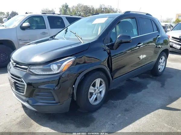 3GNCJLSB4LL343077 2020 CHEVROLET TRAX - Image 2