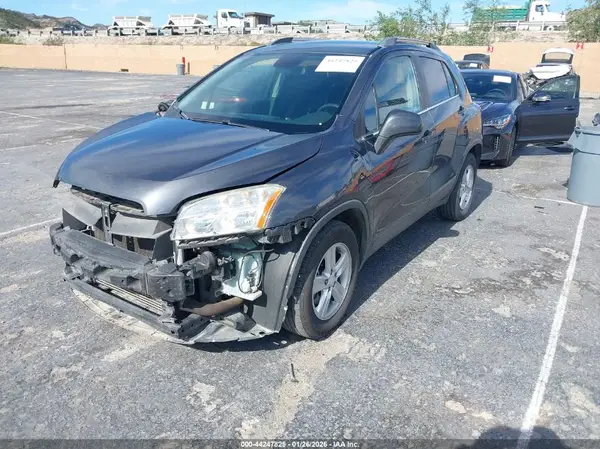 3GNCJLSB5GL229045 2016 CHEVROLET TRAX - Image 2