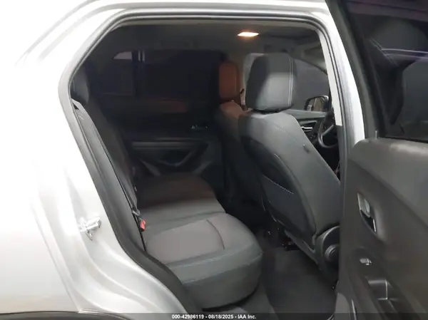 3GNCJLSB5GL280562 2016 CHEVROLET TRAX - Image 8