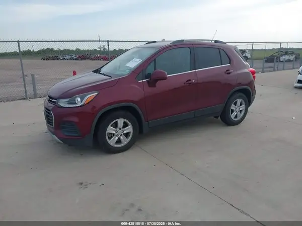 3GNCJLSB5HL142196 2017 CHEVROLET TRAX - Image 2