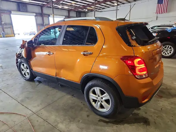3GNCJLSB5HL154476 2017 CHEVROLET TRAX - Image 2