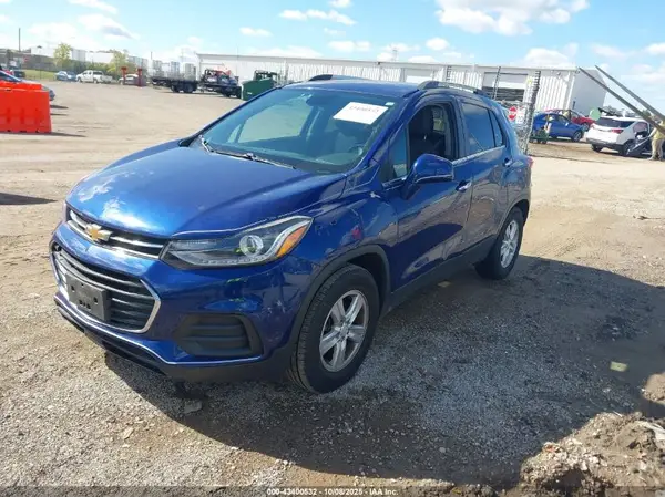 3GNCJLSB5HL173528 2017 CHEVROLET TRAX - Image 2