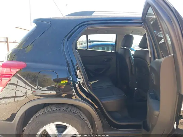 3GNCJLSB5HL177501 2017 CHEVROLET TRAX - Image 8