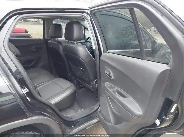 3GNCJLSB5HL189213 2017 CHEVROLET TRAX - Image 8
