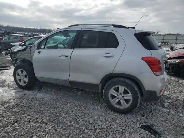 3GNCJLSB5HL238426 2017 CHEVROLET TRAX - Image 2