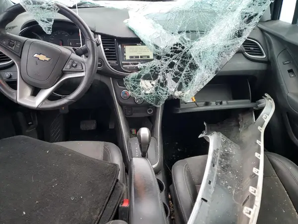 3GNCJLSB5HL257493 2017 CHEVROLET TRAX - Image 8