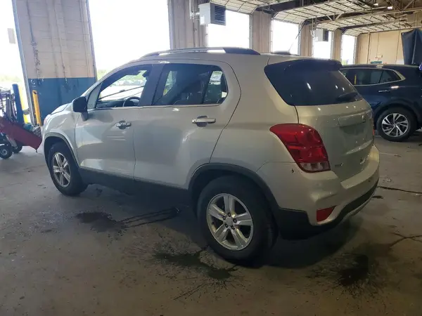 3GNCJLSB5HL278411 2017 CHEVROLET TRAX - Image 2